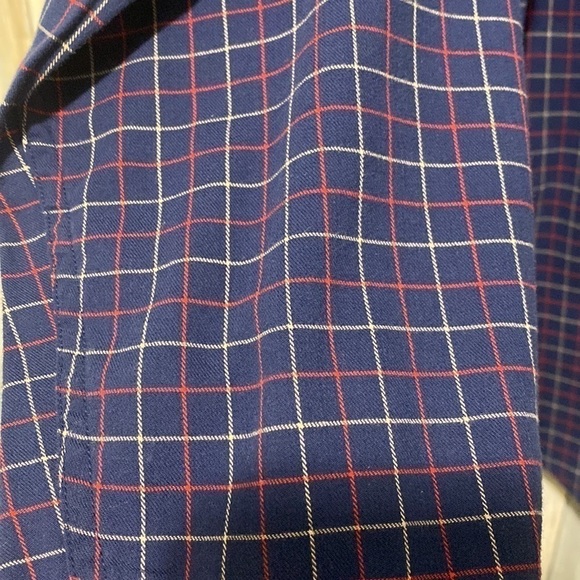 T.Harris London blue and red checkered long sleeve button up | Size large - Picture 11 of 12